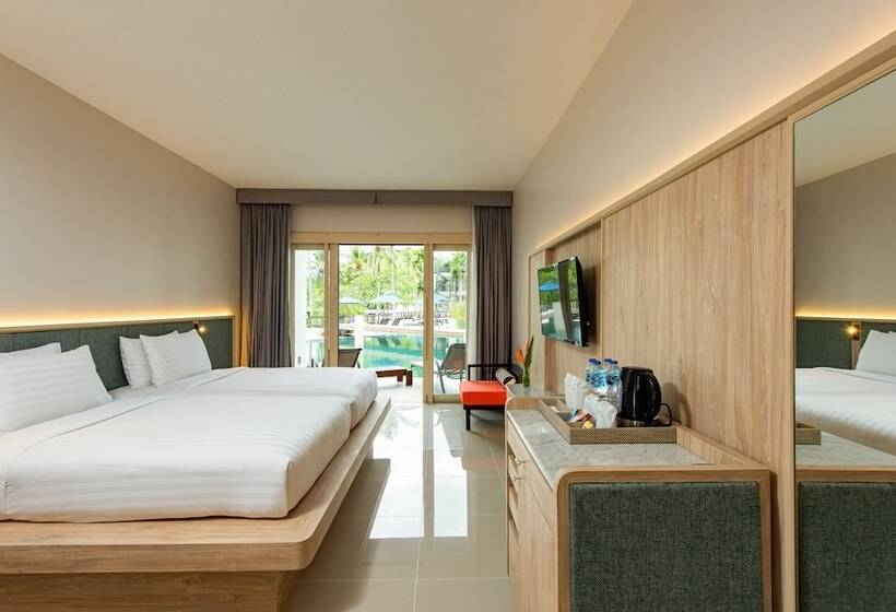 デラックスルーム, Holiday Ao Nang Beach Resort, Krabi
