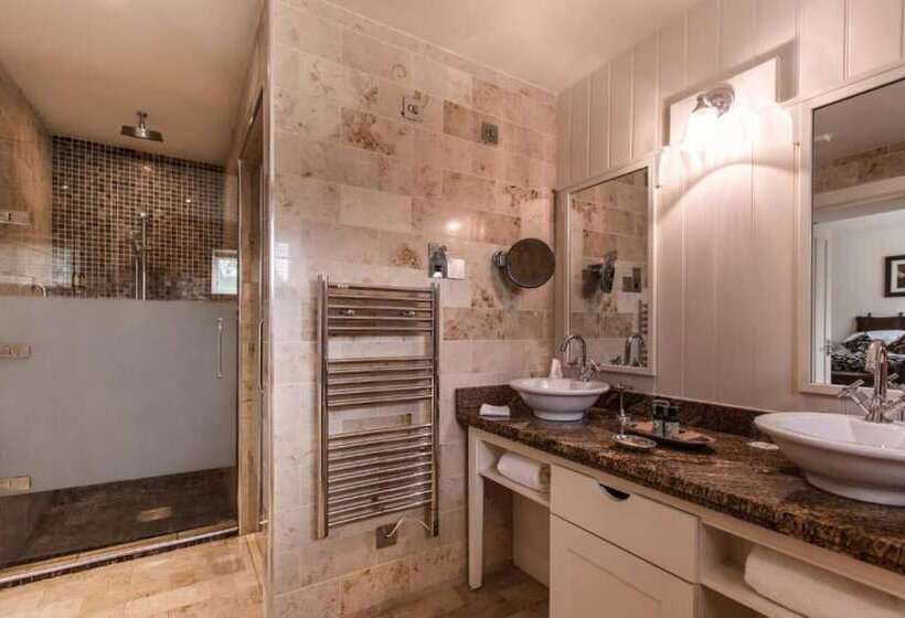 اتاق استاندارد اینتریور, Lough Eske Castle