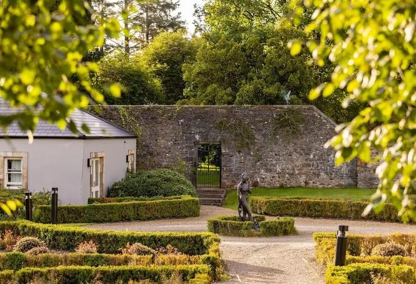 سوییت, Lough Eske Castle