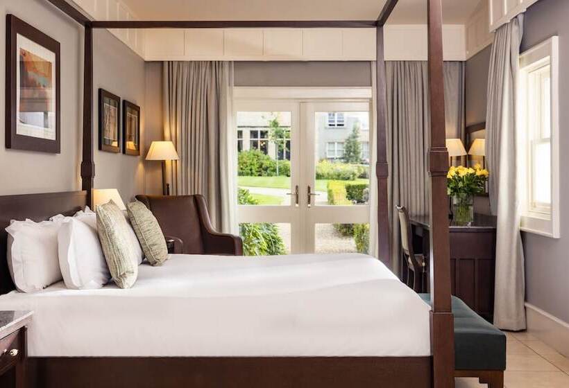 سوییت, Lough Eske Castle