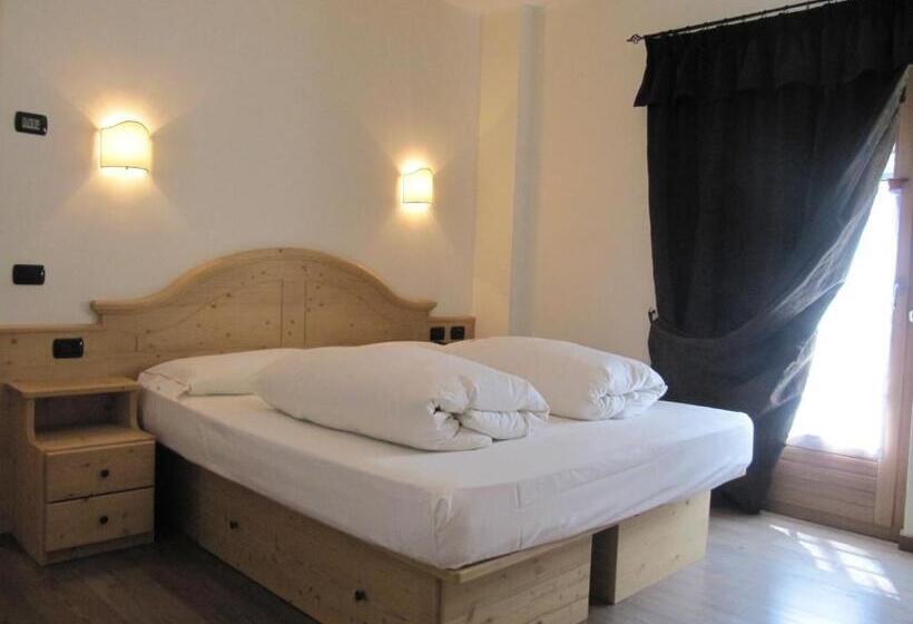 اتاق استاندارد در طبقه همکف, Meeting