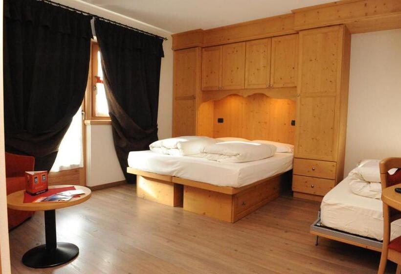 اتاق استاندارد با بالکن, Meeting