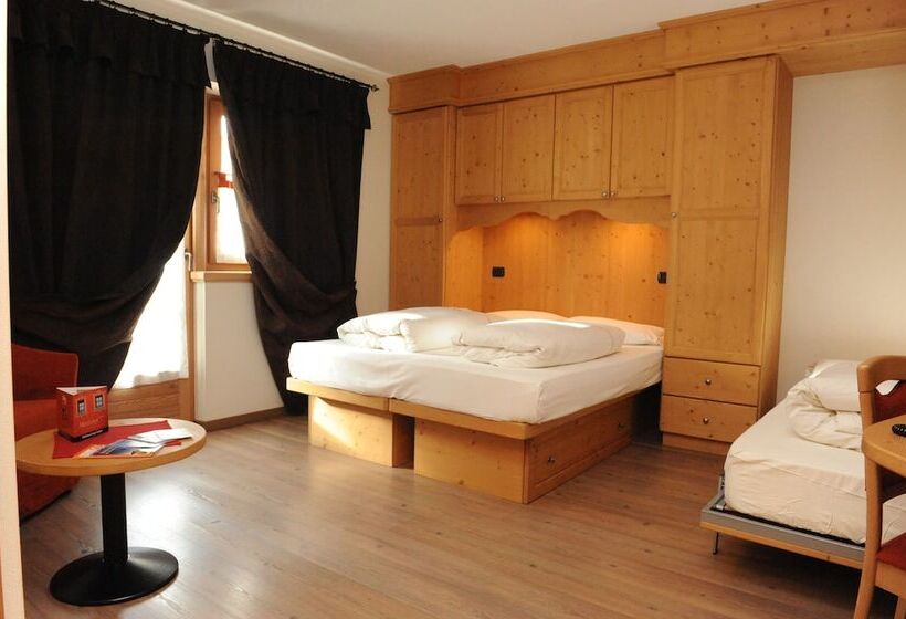 اتاق استاندارد با بالکن, Meeting