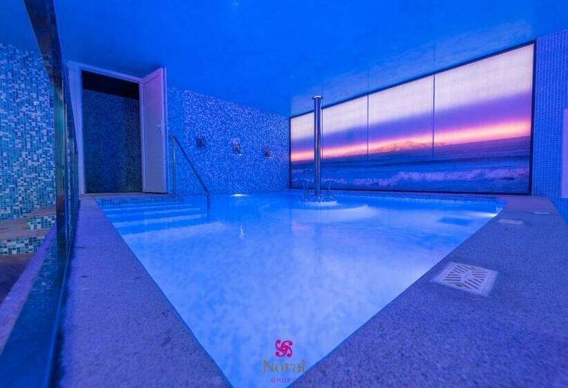 غرفة قياسية مزودة بجاكوزى, Norat Marina & Spa 4 Superior