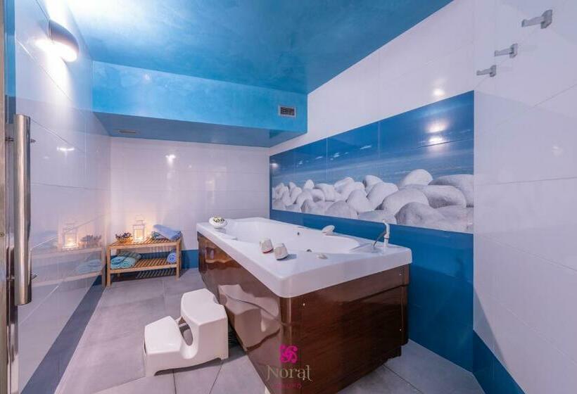 غرفة قياسية مزودة بجاكوزى, Norat Marina & Spa 4 Superior