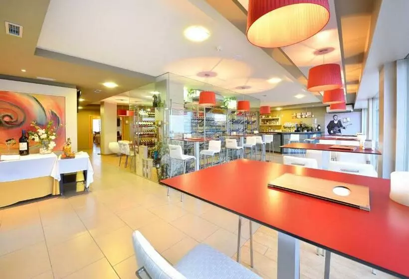 اتاق لوکس, Norat Marina & Spa 4 Superior