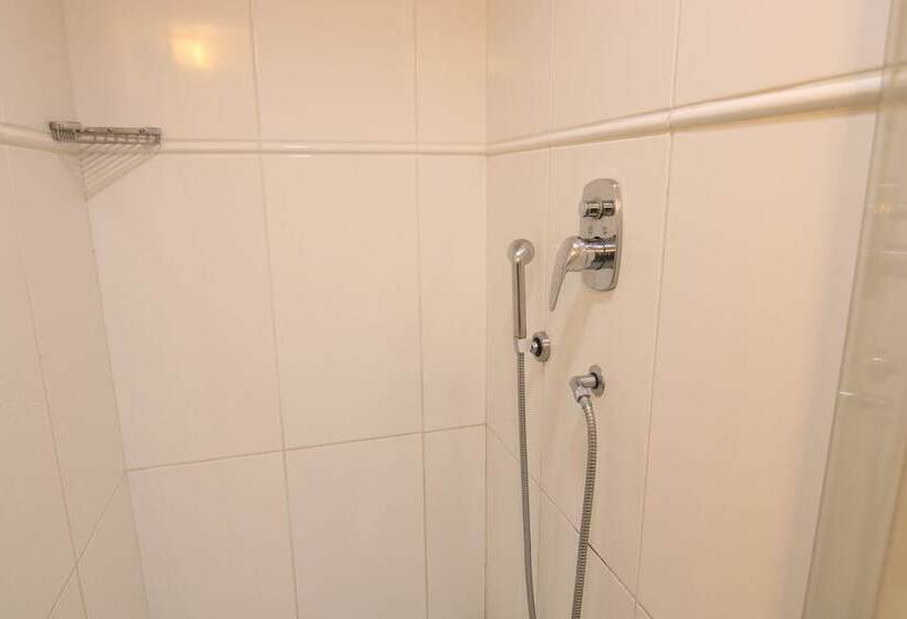 标准间, Samba Macae