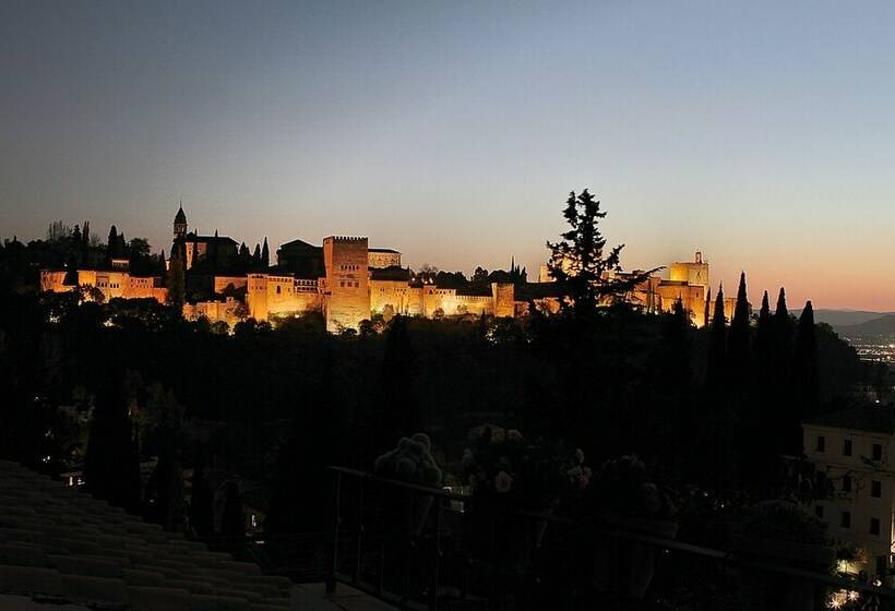 آپارتمان دوبلکس 1 خوابه, Solar Montesclaros Vut/gr/00051