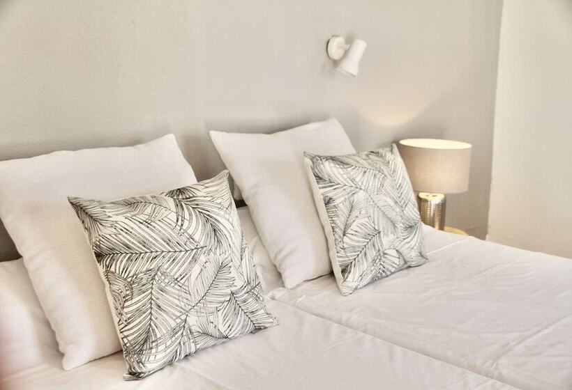 חדר סטנדרט מותאם לאדם עם מוגבלויות, Casas Heddy, Wellbeing Resort