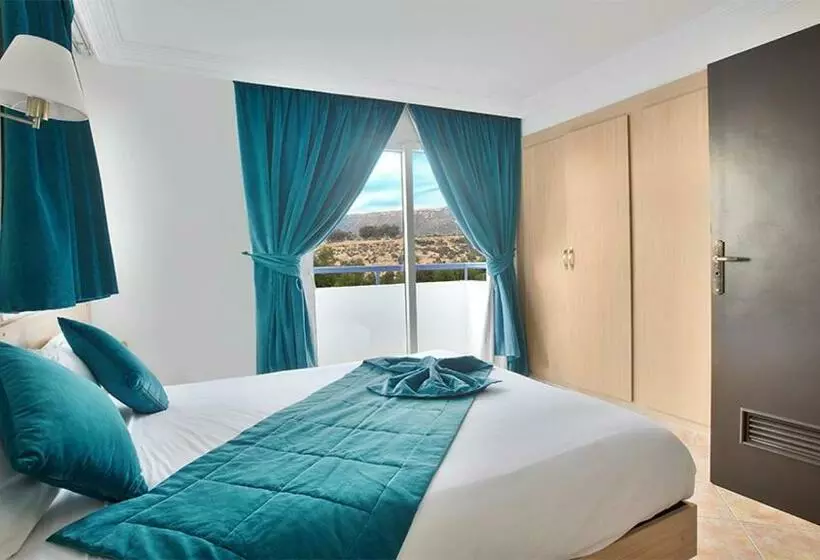 Standard-huone Allasnäkymä, Tildi Hotel & Spa