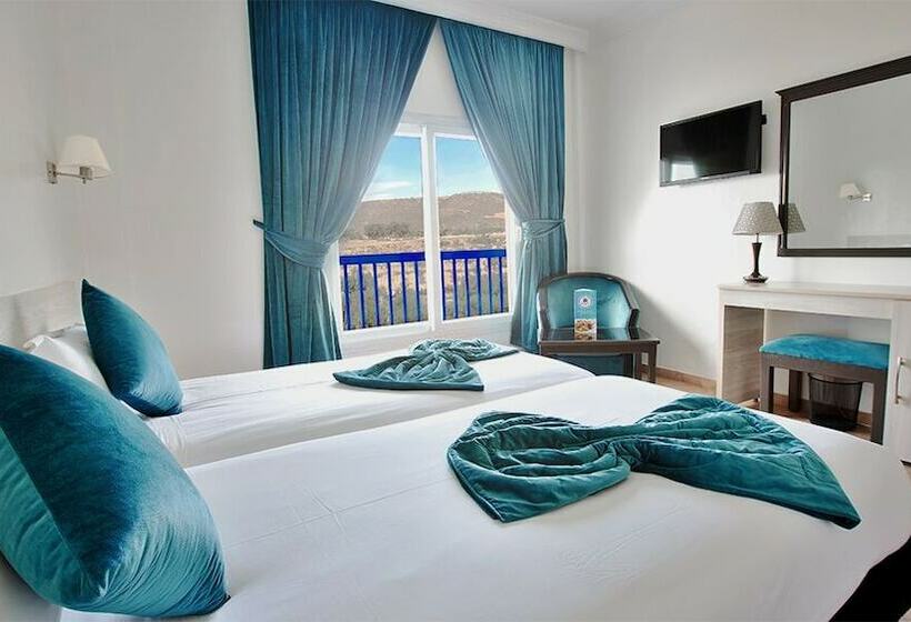 اتاق استاندارد با چشم‌انداز استخر, Tildi Hotel & Spa