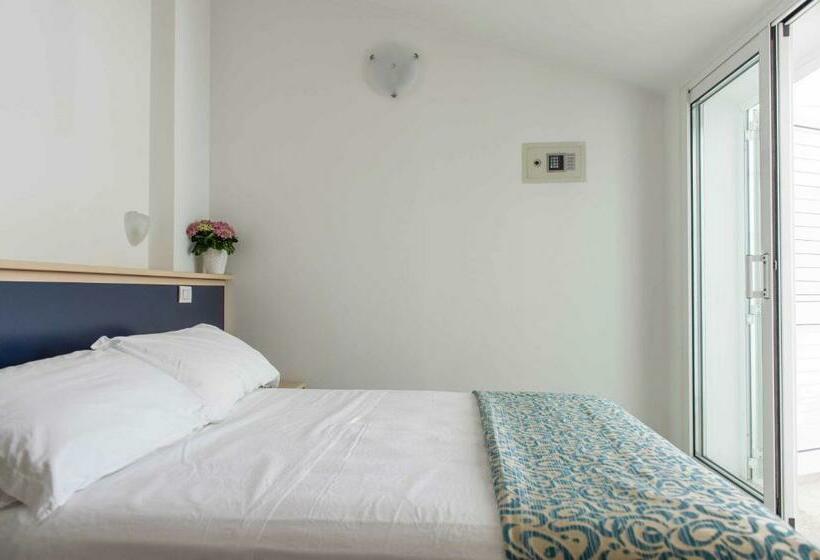 Apartamento 1 Dormitório, Residence Ola