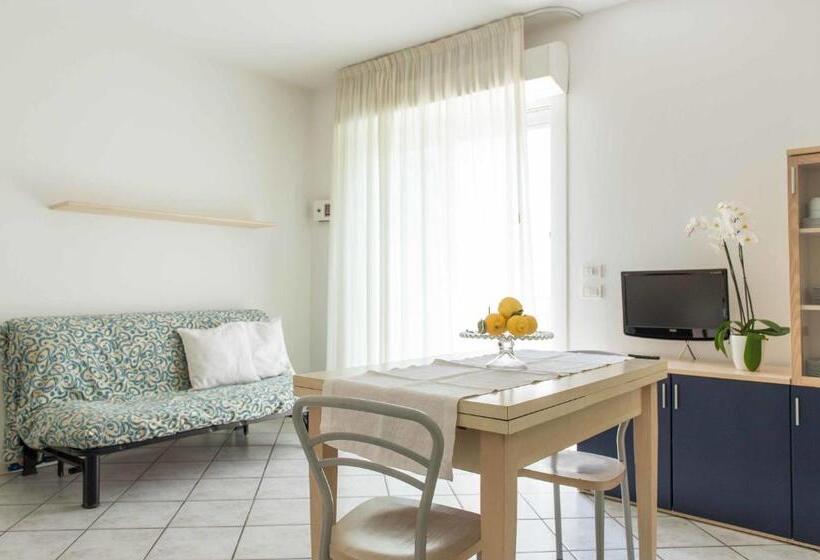 Apartamento 1 Dormitório, Residence Ola