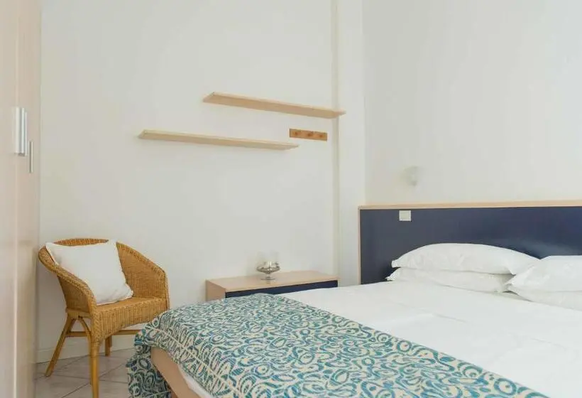 استودیوی استاندارد, Residence Ola