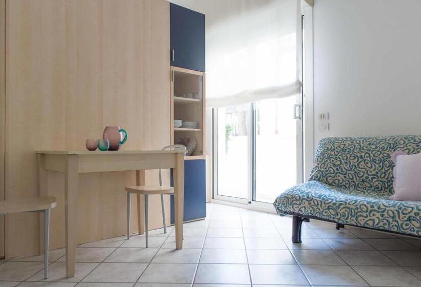 Studio Standard, Residence Ola