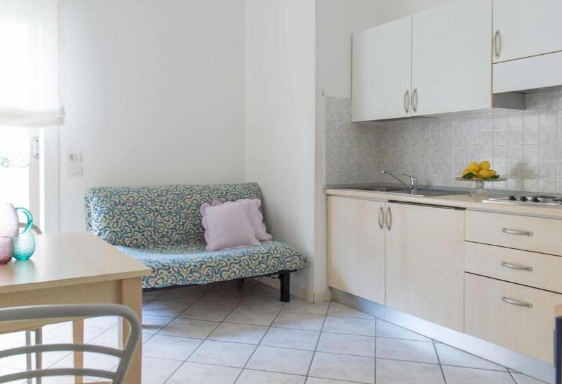 Studio Standard, Residence Ola