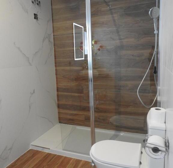 اتاق سوپریور, Sandra Rooms