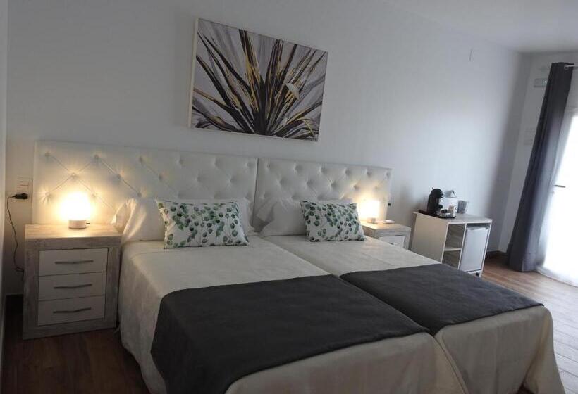 اتاق سوپریور, Sandra Rooms