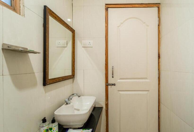 Номер Deluxe, Treebo Gulmohar Beach Resort