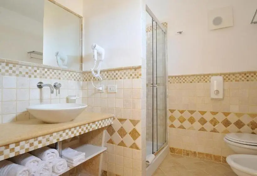 اتاق استاندارد سه نفره, Janna E Sole Resort
