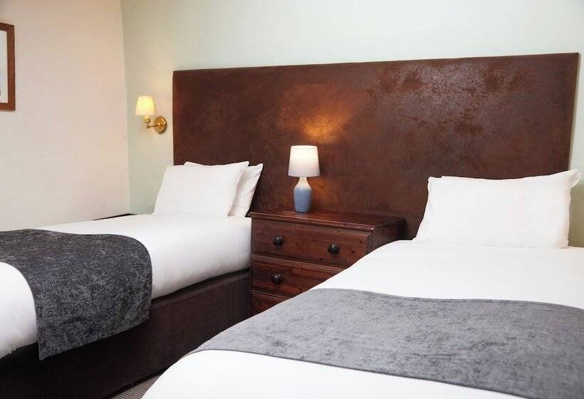 Номер Стандарт, Bull Hotel By Greene King Inns