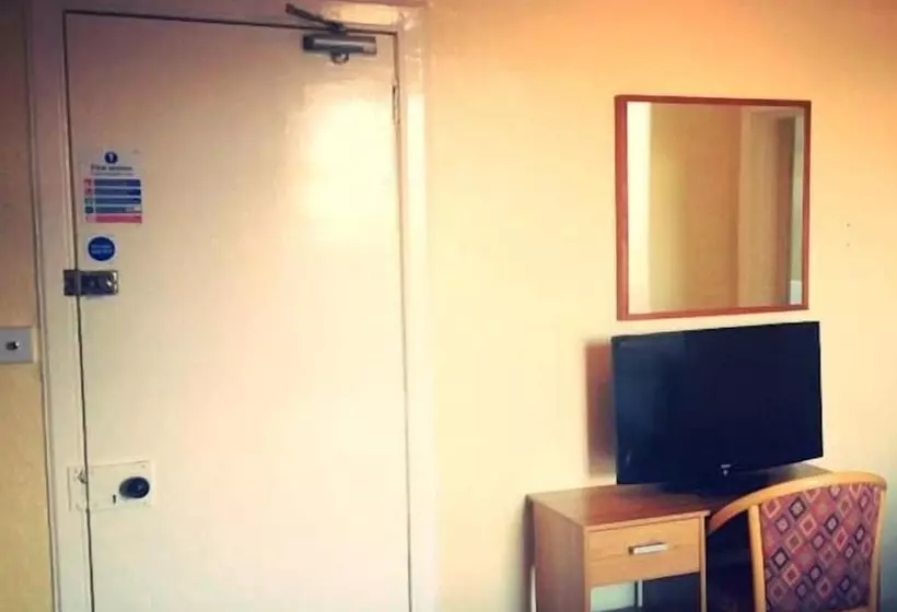 コンフォートルーム, Chapel Cross Guesthouse