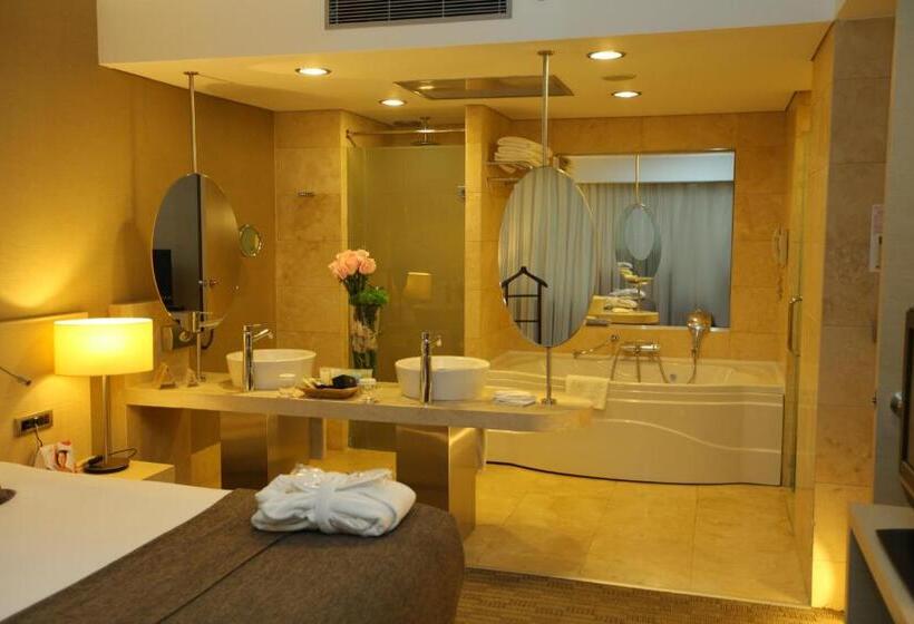 Suite Junior, Cpankara