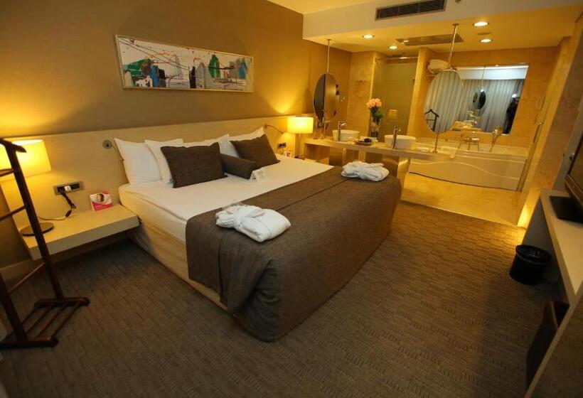 Suite Junior, Cpankara