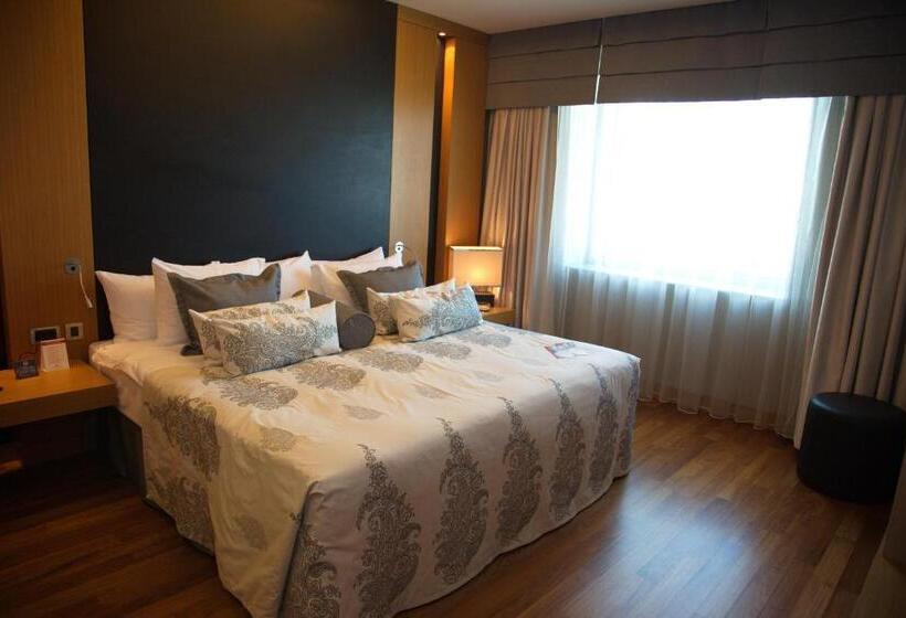 Suite Presidencial, Cpankara