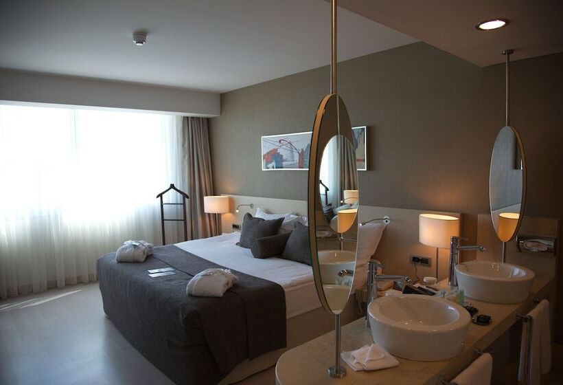 Junior Suite, Cpankara