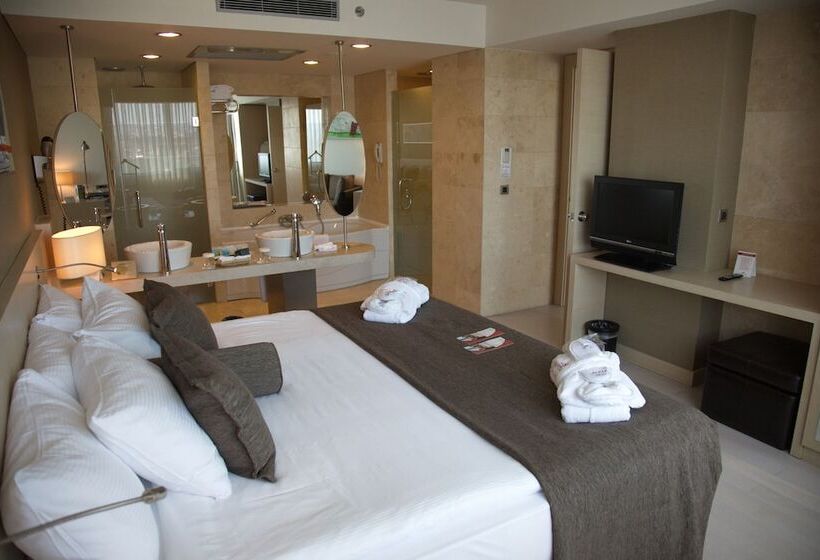 Suite Junior, Cpankara