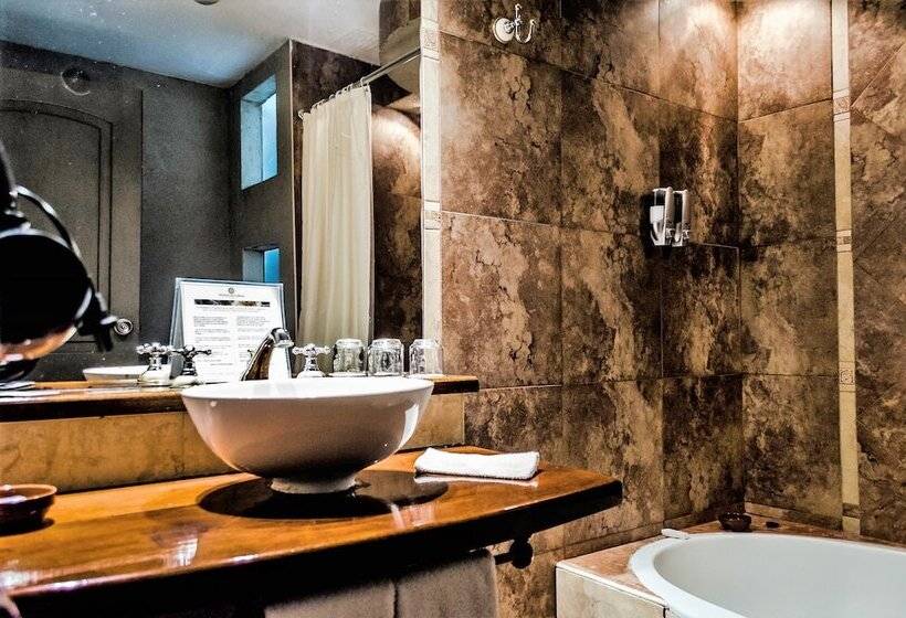 غرفة سوبيريور ثلاثية, Inkai