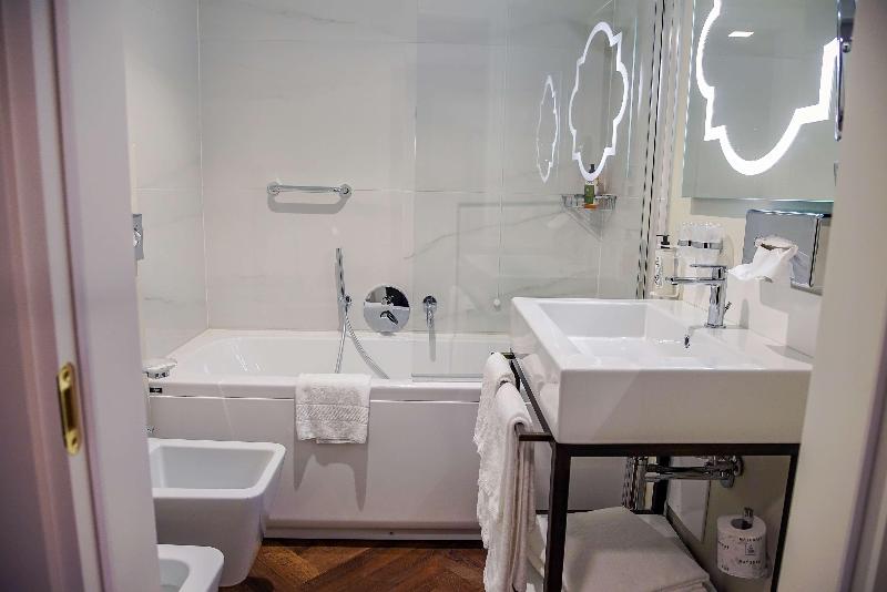 غرفة سوبيريور ثلاثية, Inkai