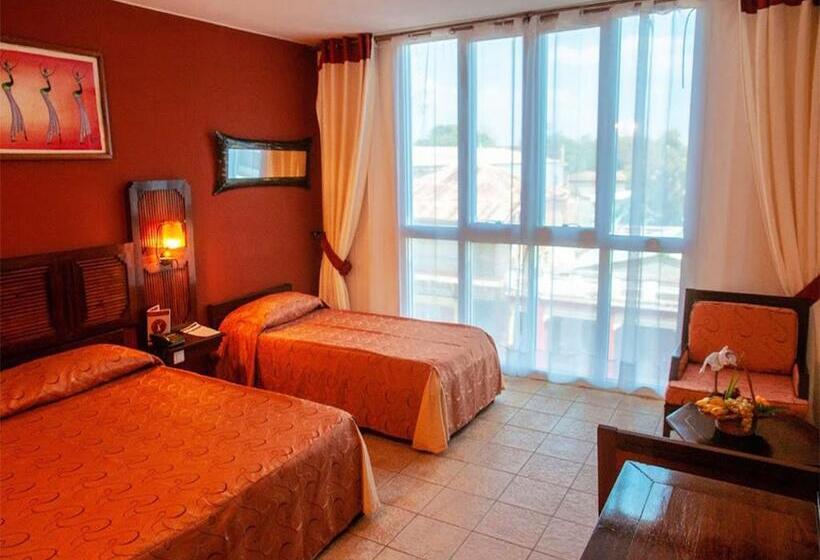 Chambre Triple Standard, Le Grand Hôtel Diego