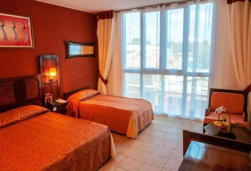 اتاق استاندارد سه نفره, Le Grand Hôtel Diego