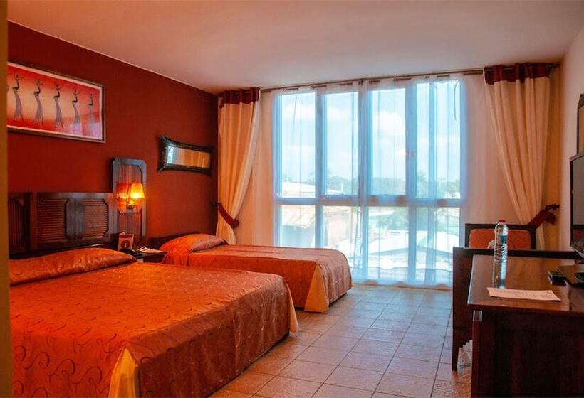 Chambre Triple Standard, Le Grand Hôtel Diego