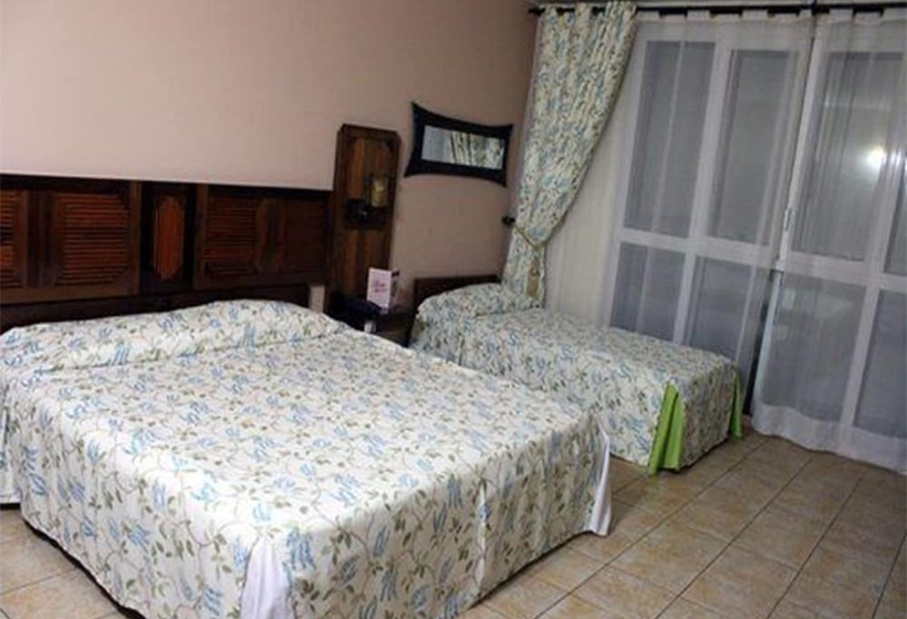 Chambre Triple Standard, Le Grand Hôtel Diego