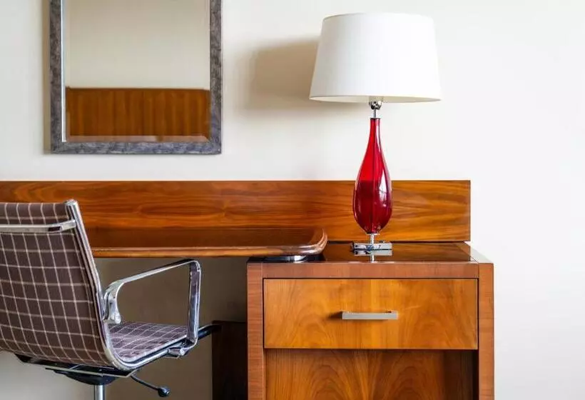 اتاق استاندارد, London Twickenham Stadium Hotel, A Member Of Radisson Individuals