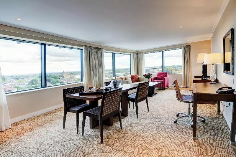 سوییت سوپریور, London Twickenham Stadium Hotel, A Member Of Radisson Individuals