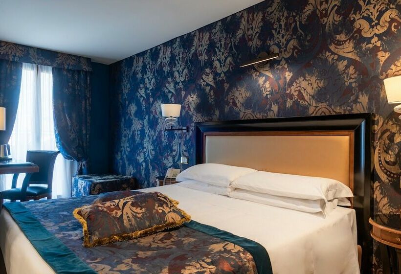 Superior Room, Paganelli