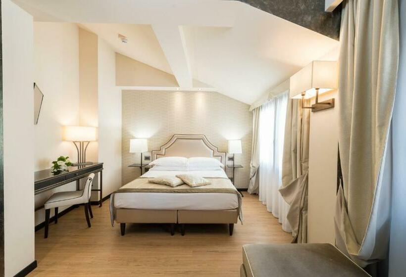 Standard Triple Room, Paganelli