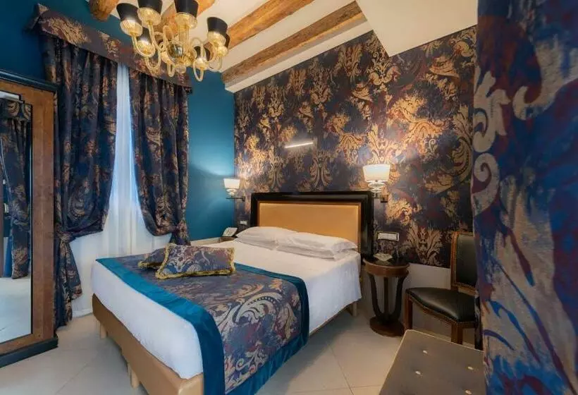 اتاق استاندارد در طبقه همکف, Paganelli