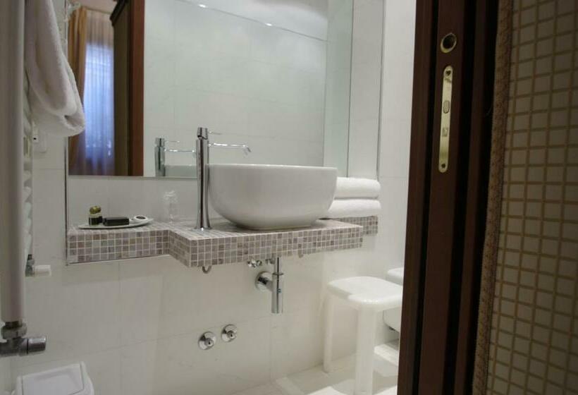 Standard Room Ground Floor, Paganelli