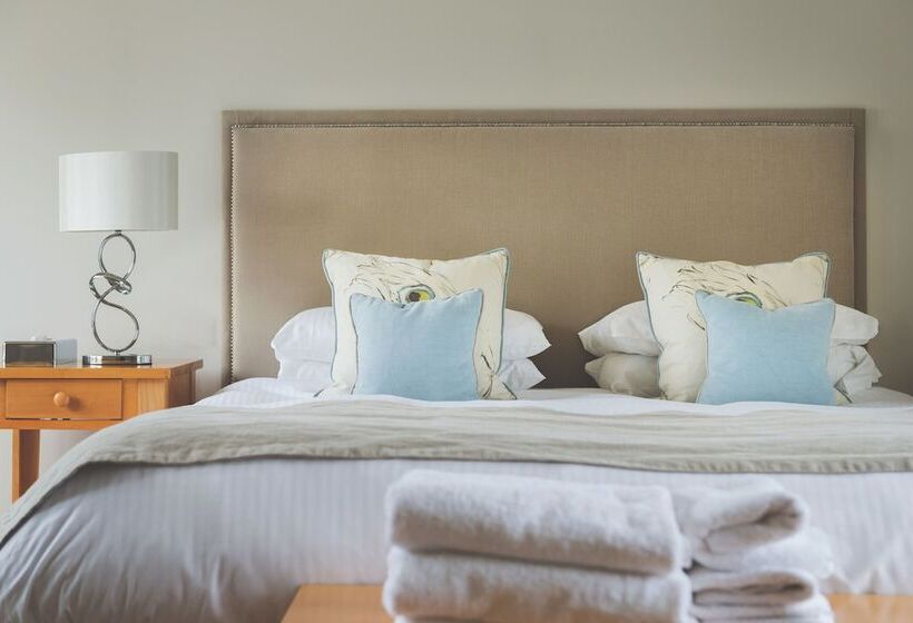 חדר סטנדרט, The Old Custom House