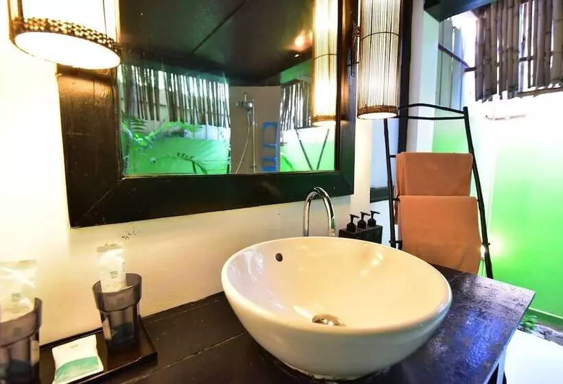 اتاق لوکس, Sevenseas Resort Koh Kradan