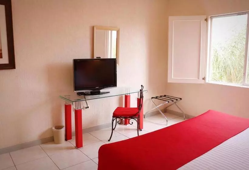 اتاق استاندارد با تخت بزرگ, Zar Culiacan