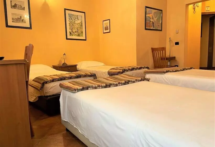 اتاق استاندارد چهار تخته, Residence La Contessina