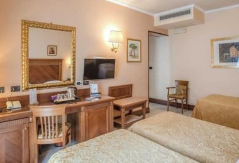 חדר סטנדרט לשלושה, Tmark Hotel Vaticano