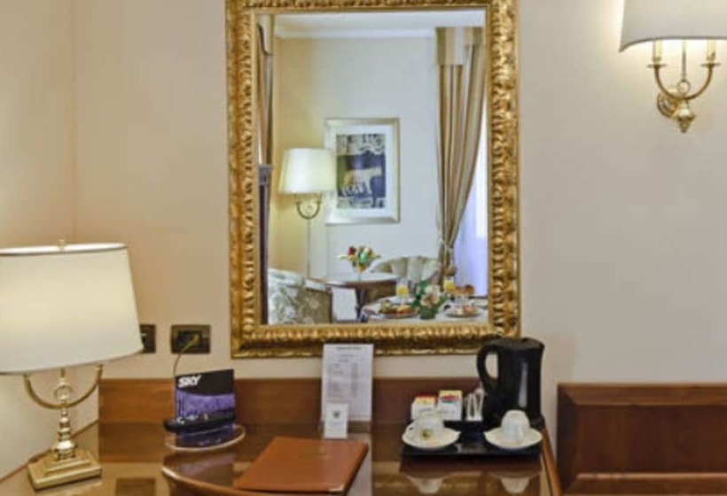חדר סטנדרט לארבעה, Tmark Hotel Vaticano