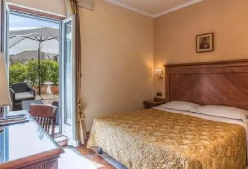 سوییت جونیور با چشمانداز شهر, Tmark Hotel Vaticano
